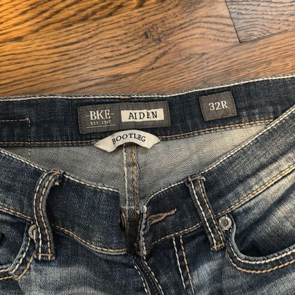 BKE Aiden 32R X 32 - Picture 2 of 4